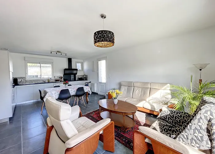 Maison Renovee Proche 7 Pers., Jardin, Wifi Et Ping-pong, 3 Chambres, 2 Salles D'eau - Fr-1-361-426 Casa de Férias Carolles